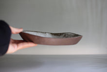 將圖片載入圖庫檢視器 煙白手捏淺盤